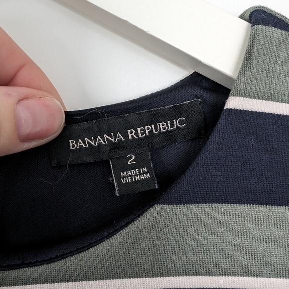 Banana Republic Stripped Dress - Size 2 - Picture 2 of 5